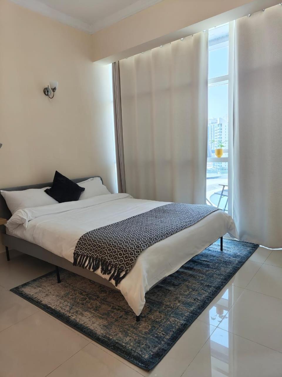 Studio In The Heart Of Sports City -Great View & Amenities! Dubái Exterior foto